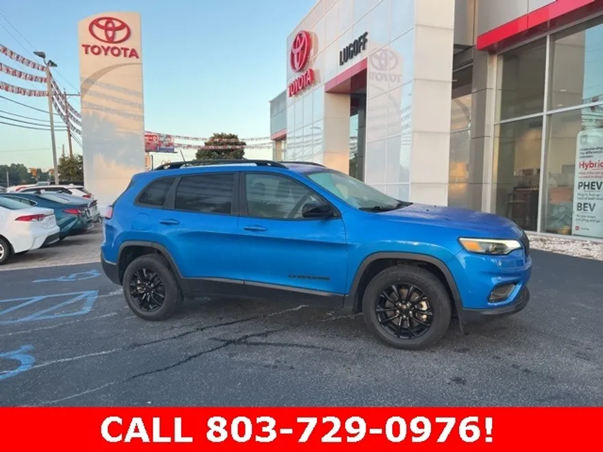 2023 Jeep Cherokee Altitude photo 1