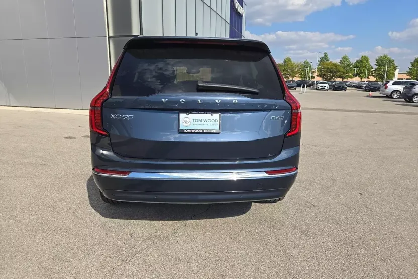 2026 Volvo XC90 photo 1