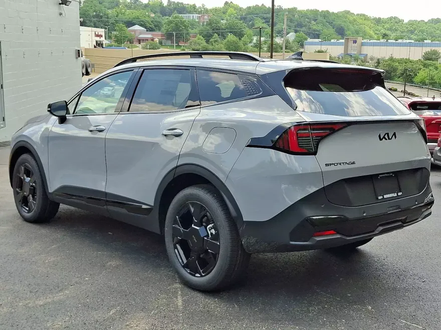 2026 Kia Sportage X-Line photo 1