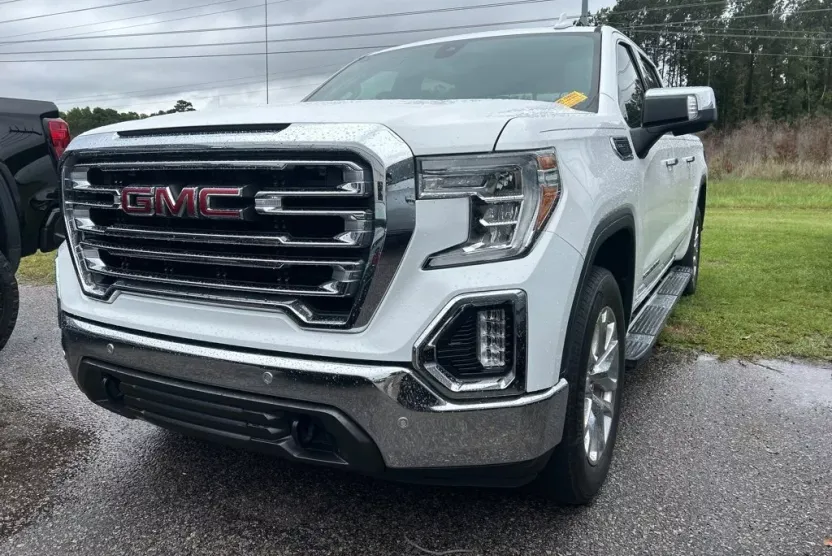 2021 Gmc Sierra 1500 SLT photo 1