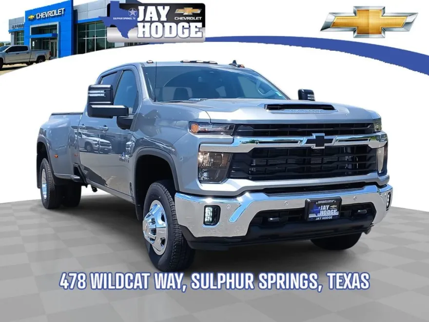 2025 Chevrolet Silverado 3500HD LT photo 1