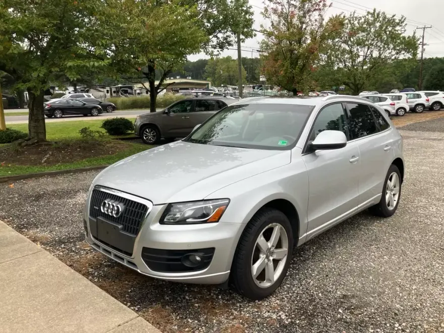 2012 Audi Q5 2.0T Premium photo 1