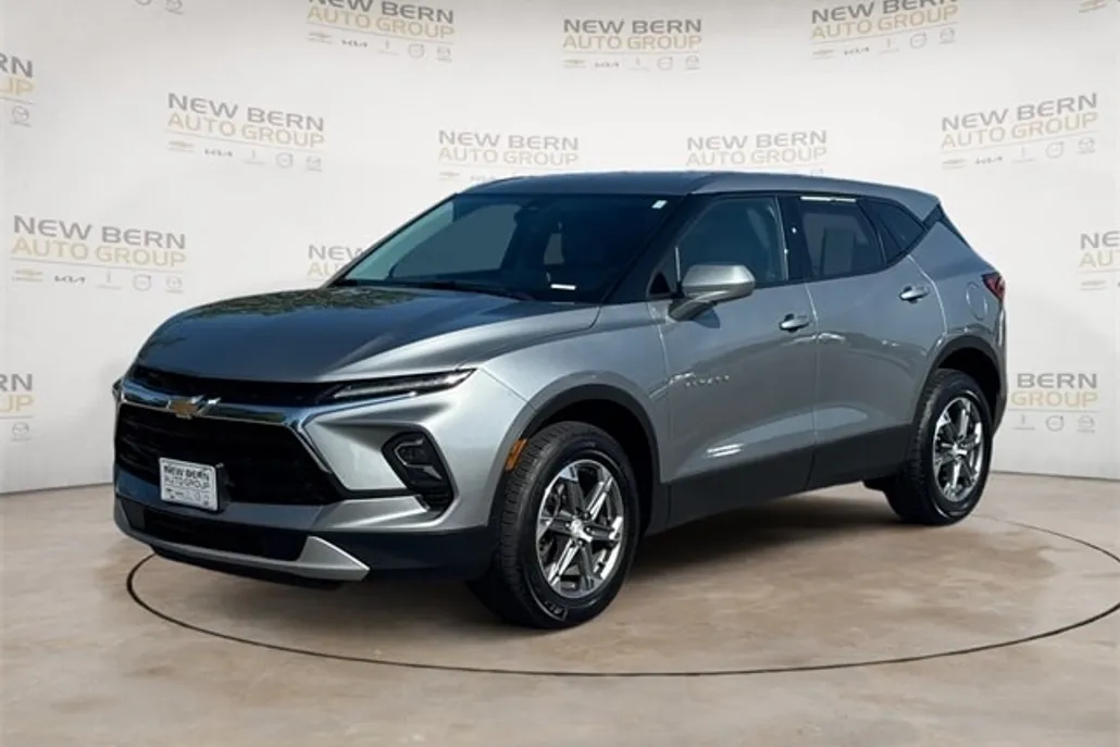 2023 Chevrolet Blazer 2LT photo 1