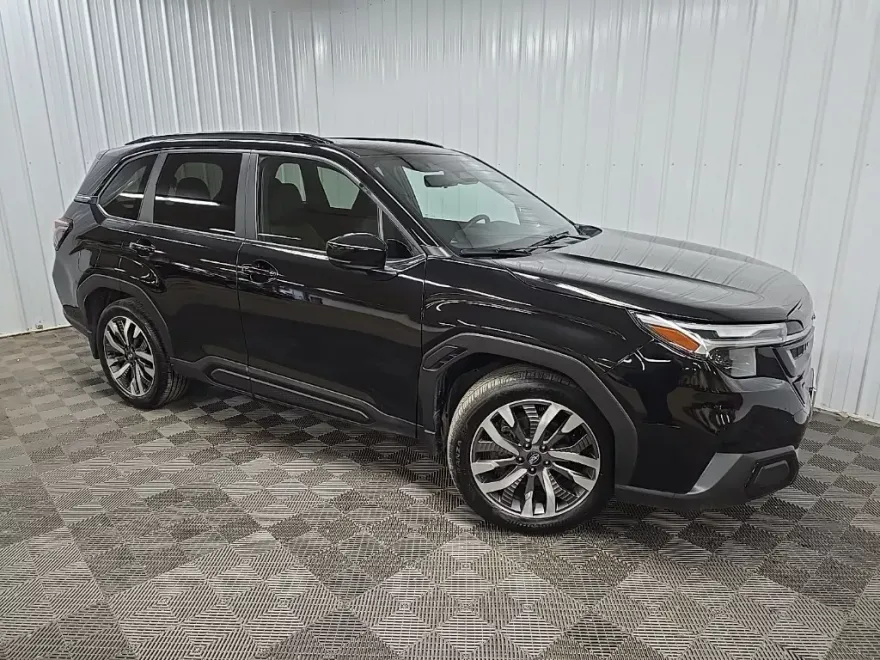 2025 Subaru Forester Touring photo 1