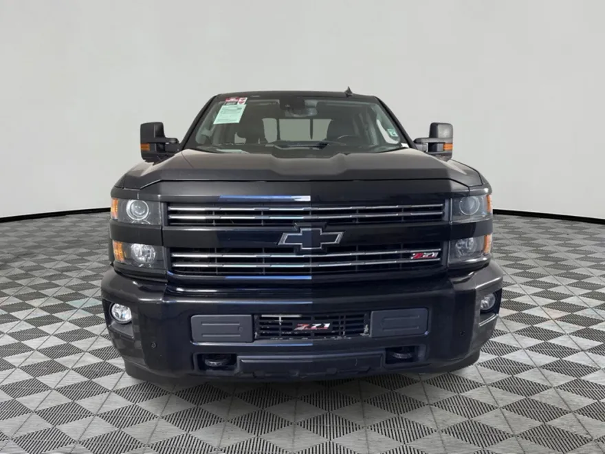 2018 Chevrolet Silverado 2500HD LTZ photo 1