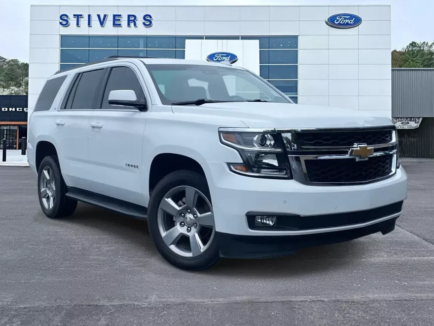 2019 Chevrolet Tahoe LT photo 1