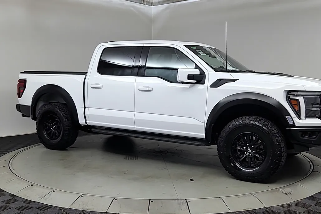 2024 Ford F-150 Raptor photo 1