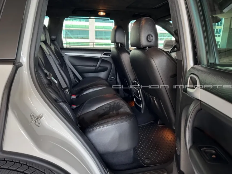 2009 Porsche Cayenne GTS photo 37