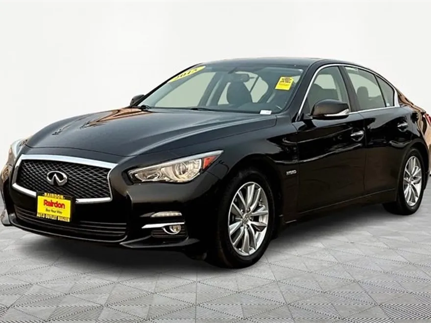 2015 Infiniti Q50 Hybrid Premium AWD photo 1