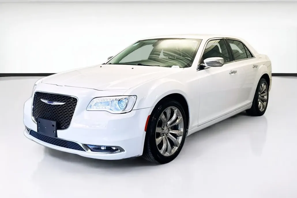 2019 Chrysler 300 Limited photo 1
