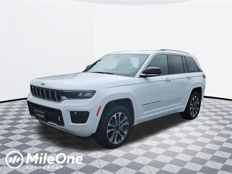 2022 Jeep Grand Cherokee Overland photo 1