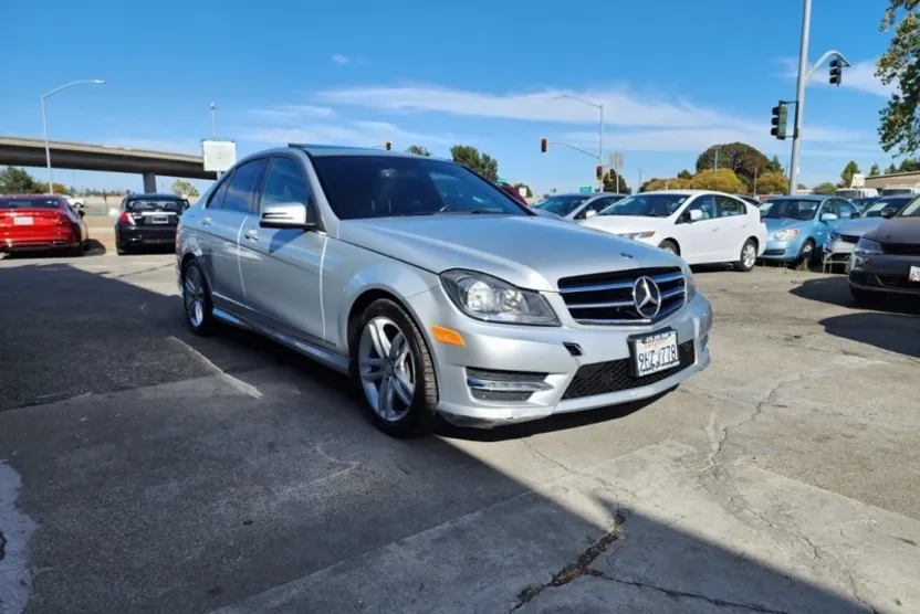 2014 Mercedes Benz C 250 Sport photo 1