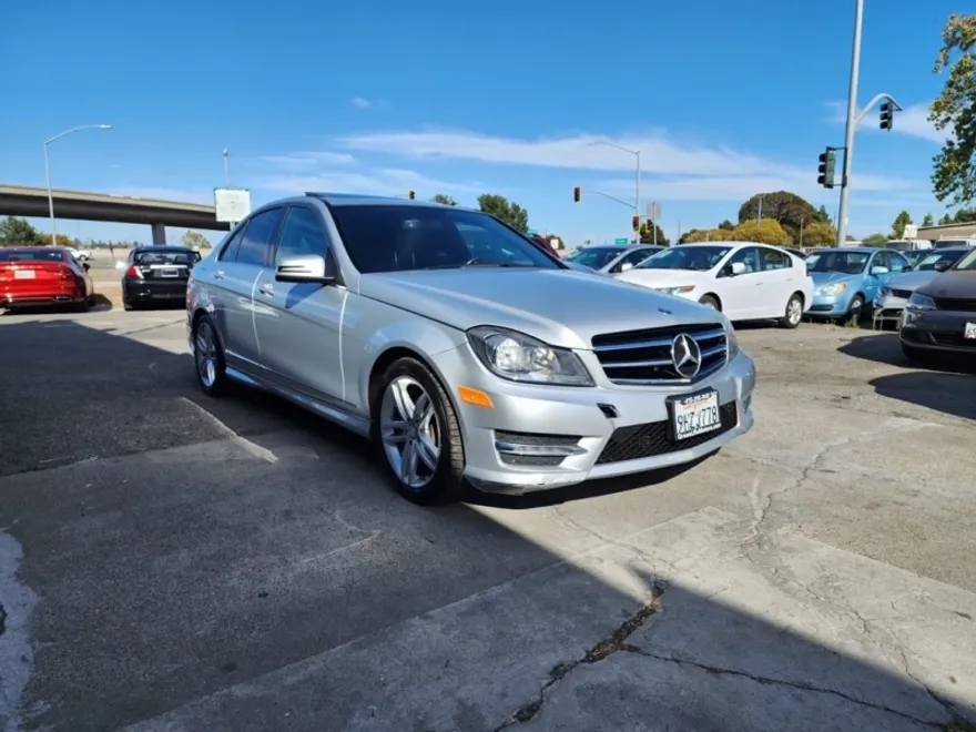 2014 Mercedes Benz C 250 Sport photo 1