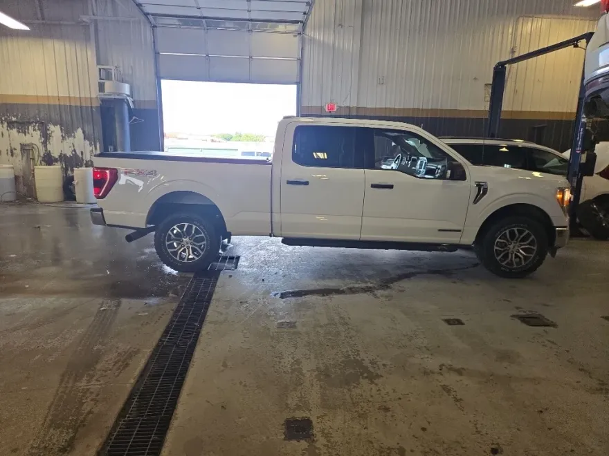 2021 Ford F-150 XLT photo 1