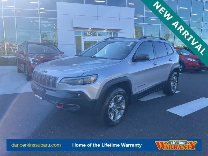 2019 Jeep Cherokee Trailhawk photo 1