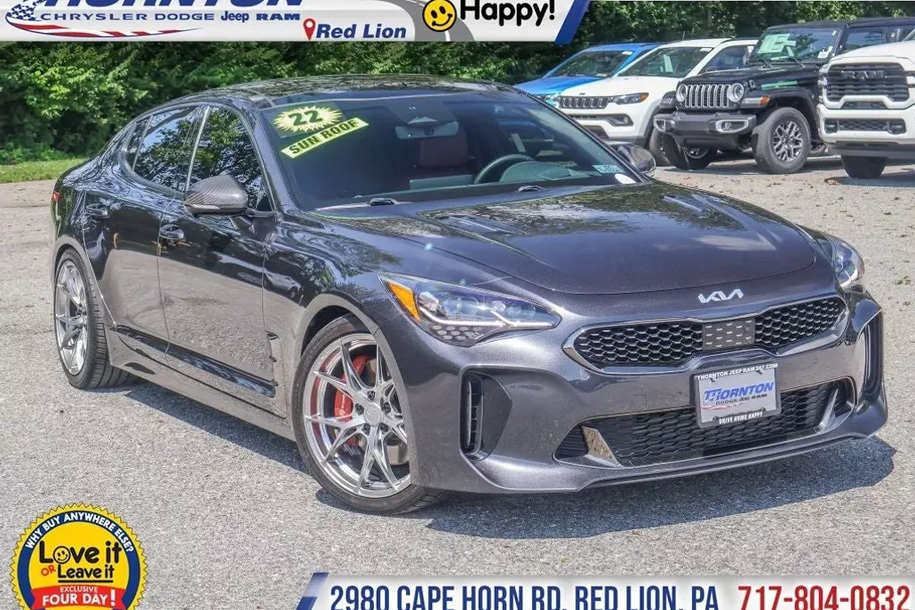 2022 Kia Stinger GT2 photo 1