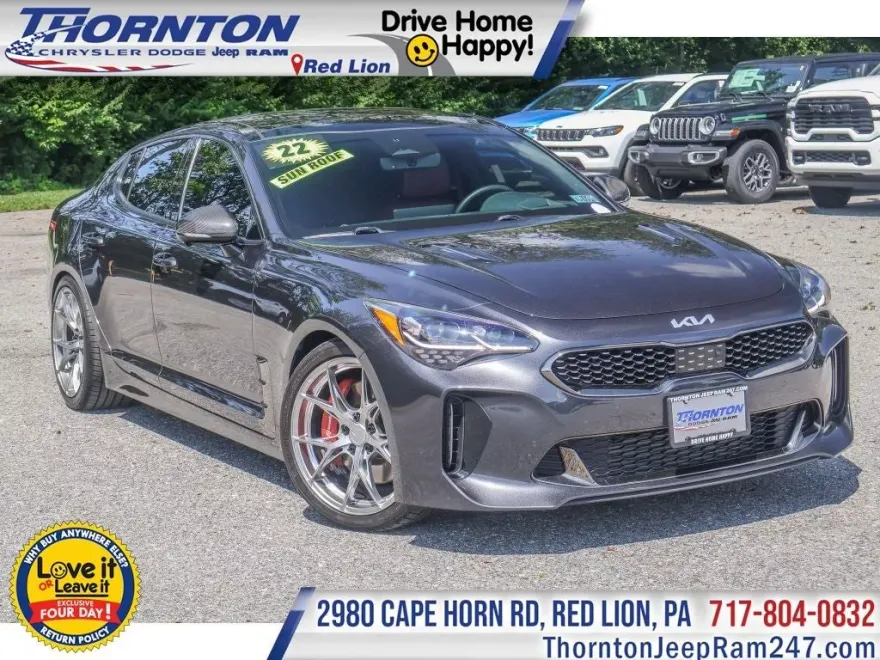 2022 Kia Stinger GT2 photo 1