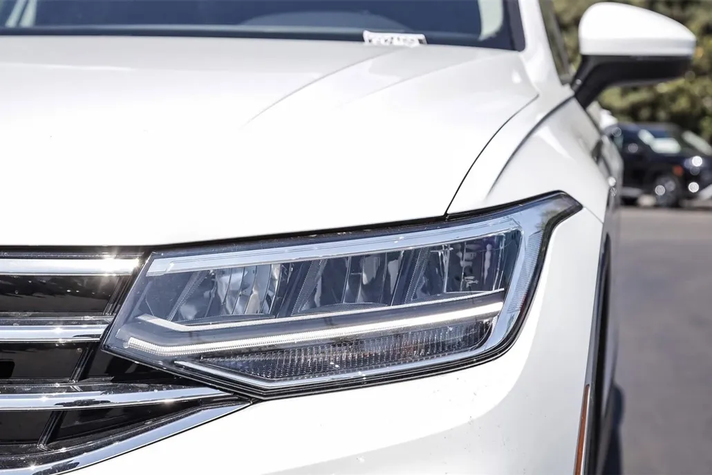 2024 Volkswagen Tiguan S photo 1