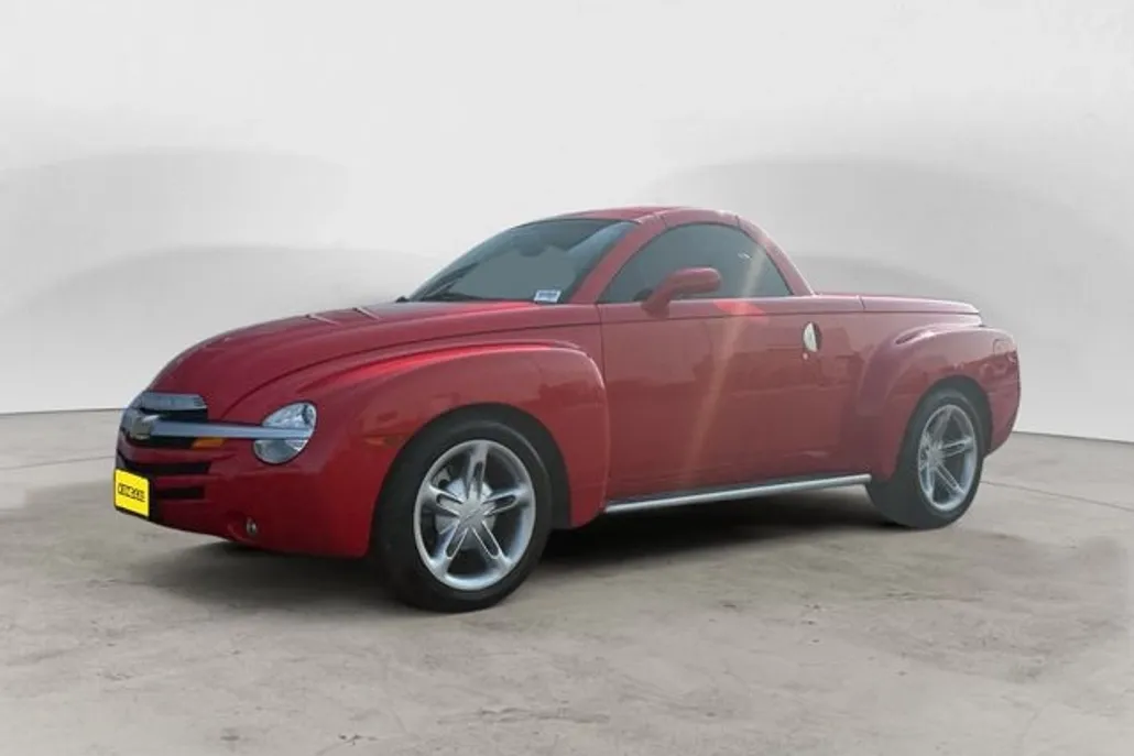 2004 Chevrolet SSR Base photo 1