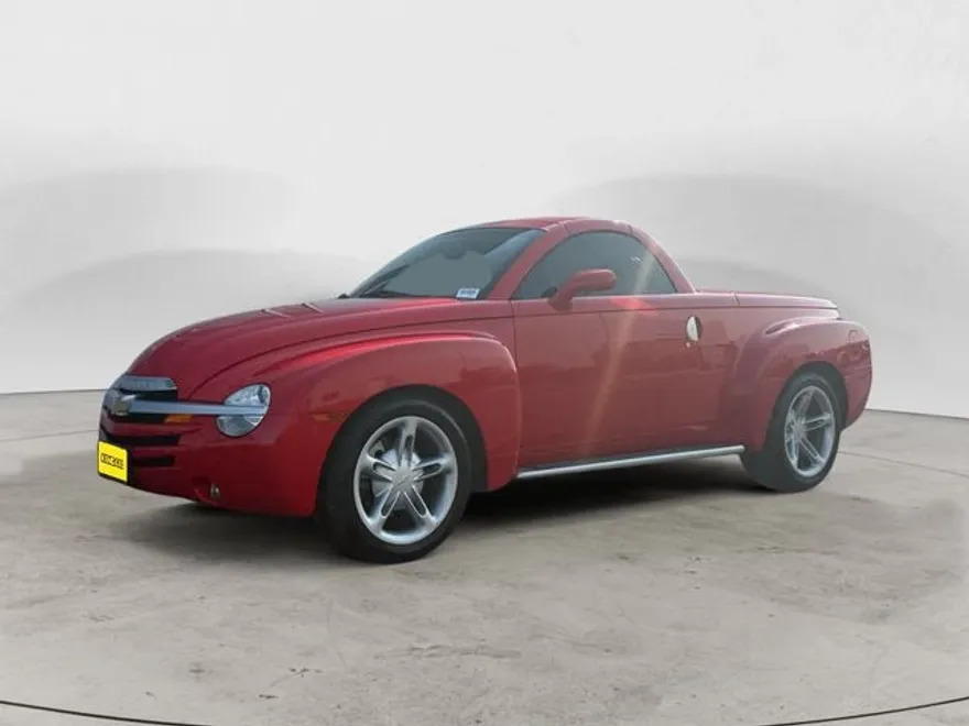 2004 Chevrolet SSR Base photo 1