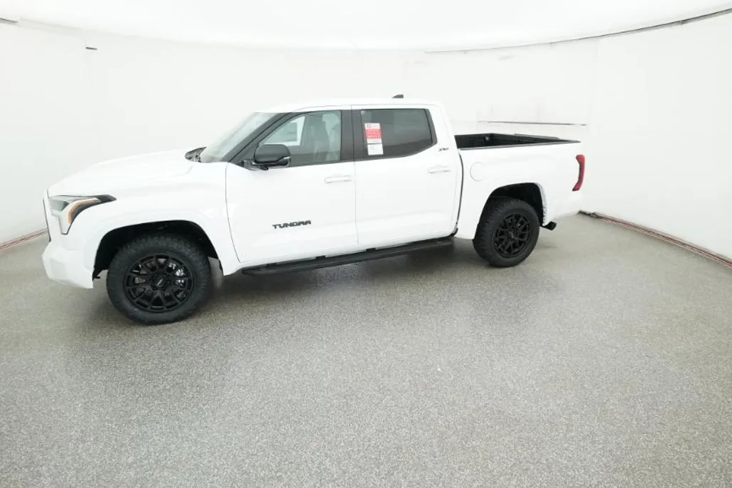 2026 Toyota Tundra SR5 CrewMax photo 1