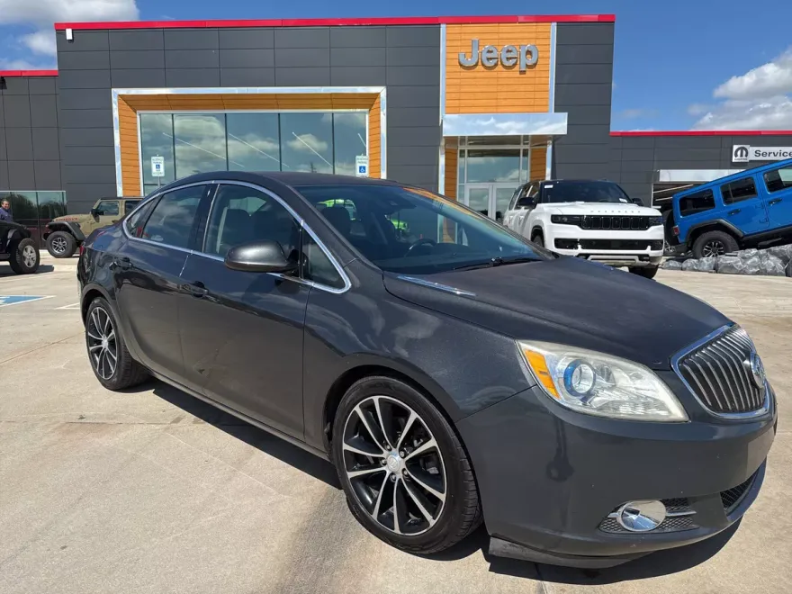 2016 Buick Verano Sport Touring photo 1
