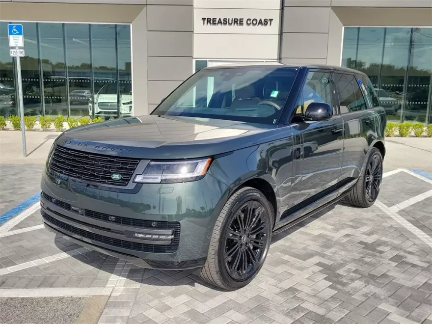 2025 Land Rover Range Rover SE photo 1