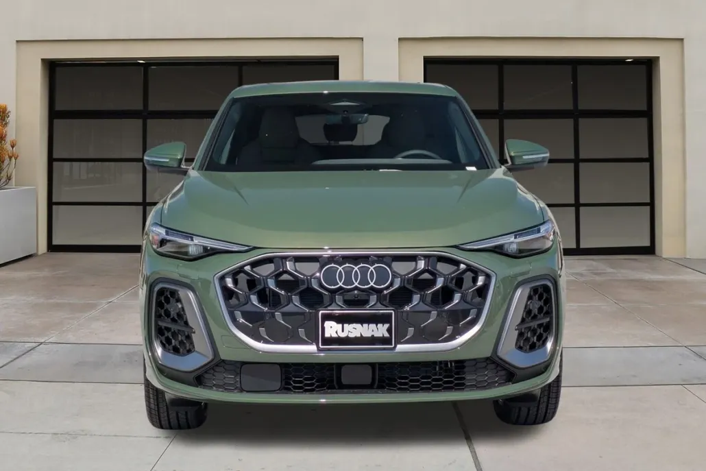 2025 Audi Q5 Premium Plus photo 1