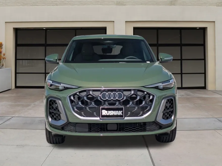 2025 Audi Q5 Premium Plus photo 1