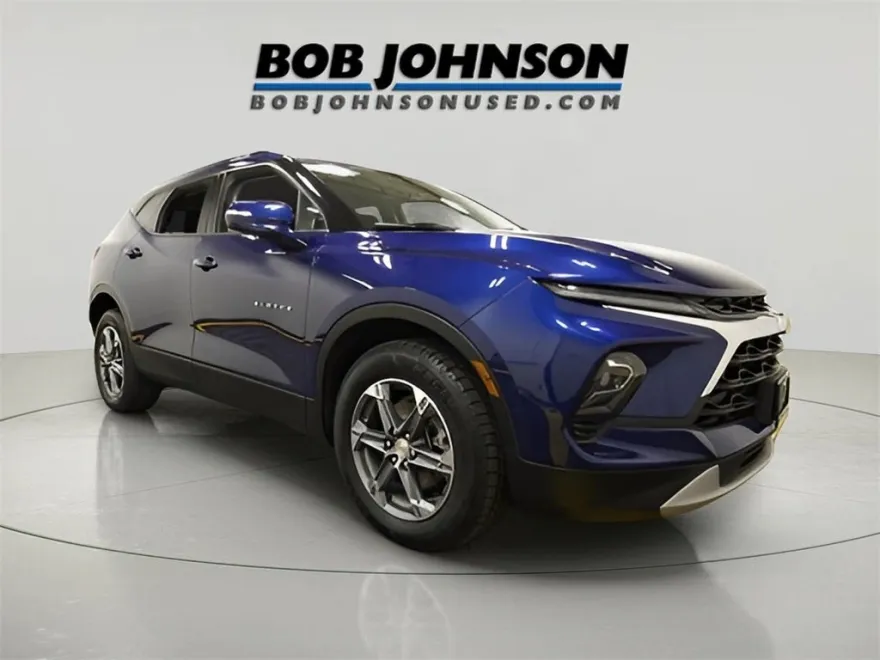 2023 Chevrolet Blazer Leather photo 1