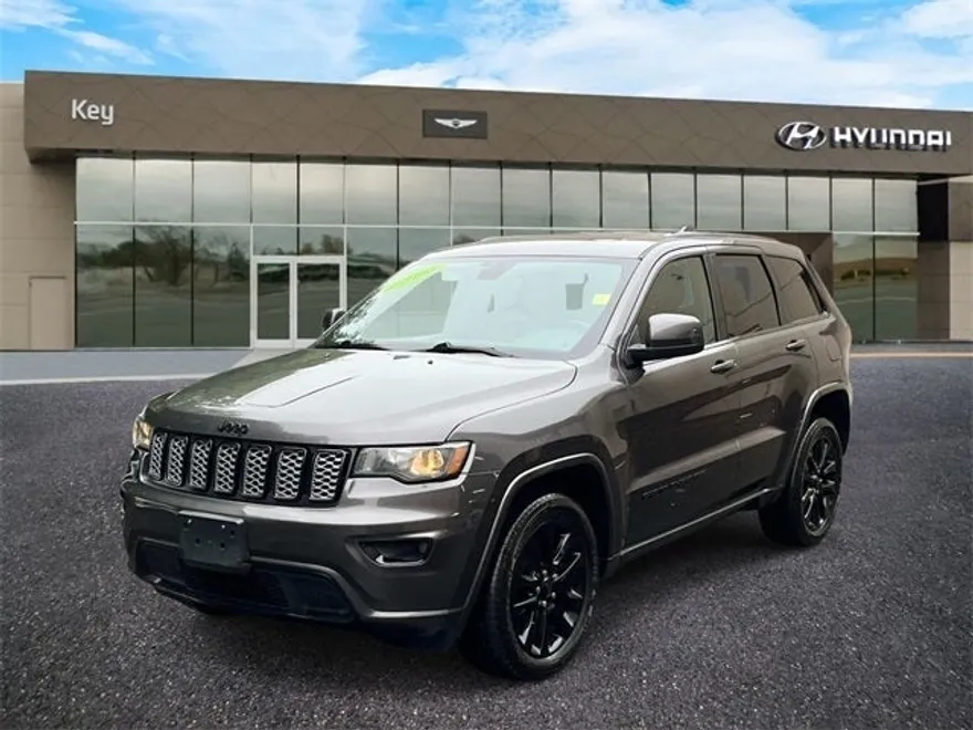 2020 Jeep Grand Cherokee Altitude photo 1