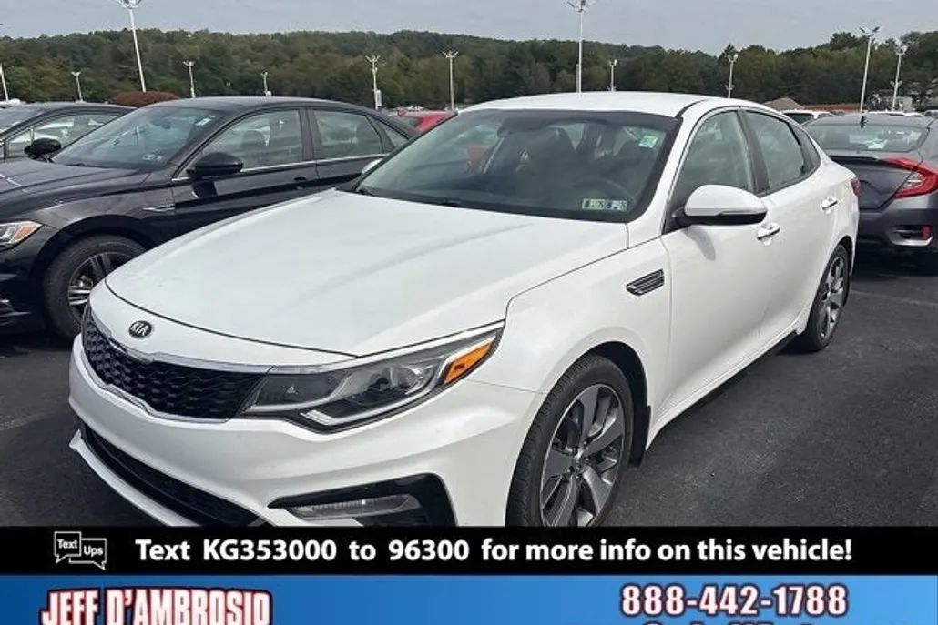 2019 Kia Optima S photo 1