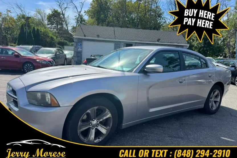 2014 Dodge Charger SE photo 1
