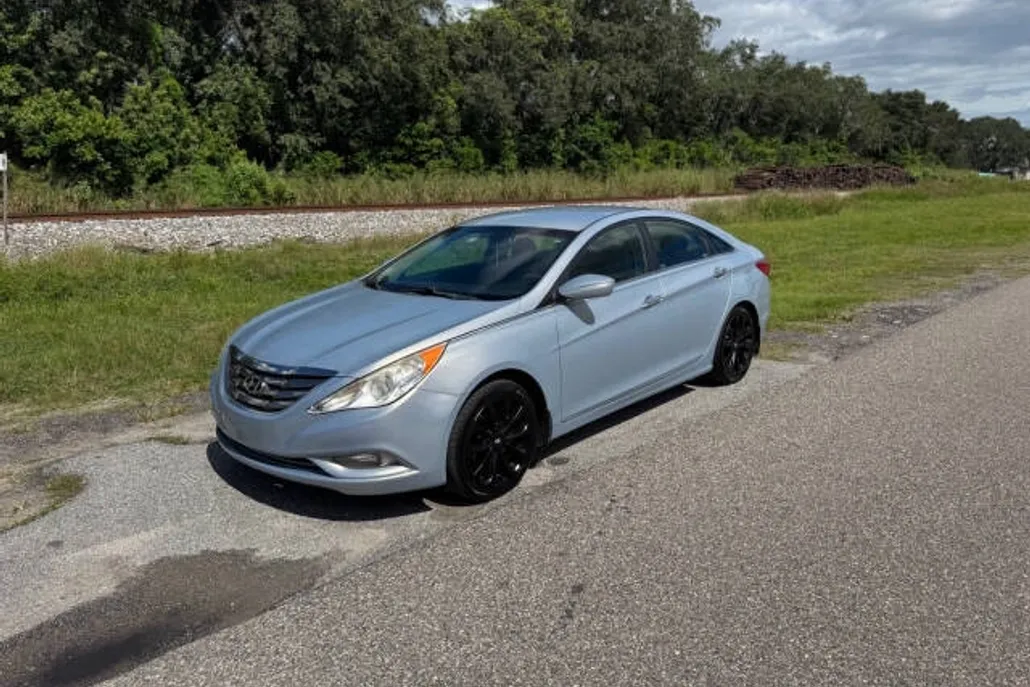 2013 Hyundai Sonata SE Limited photo 1
