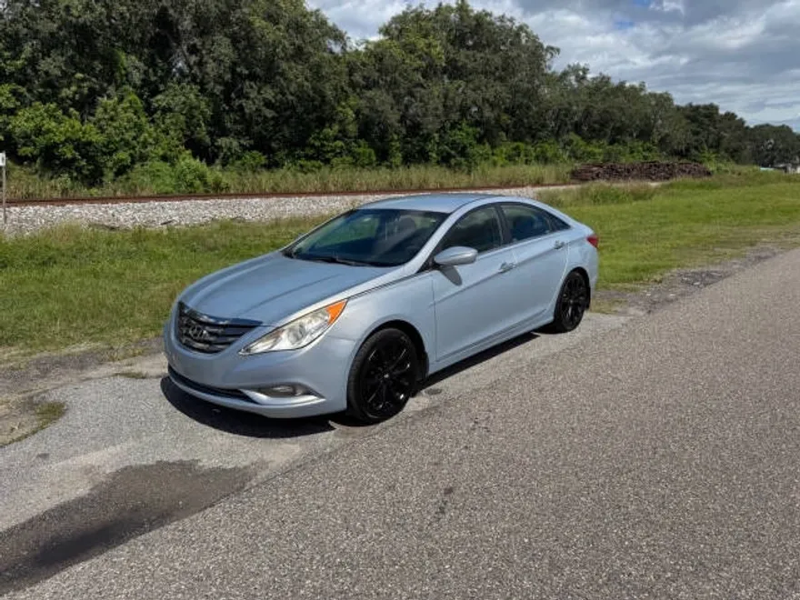 2013 Hyundai Sonata SE Limited photo 1