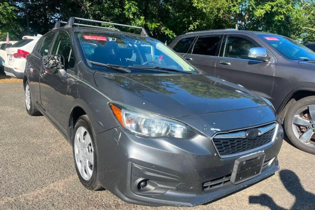 2019 Subaru Impreza 2.0i photo 1