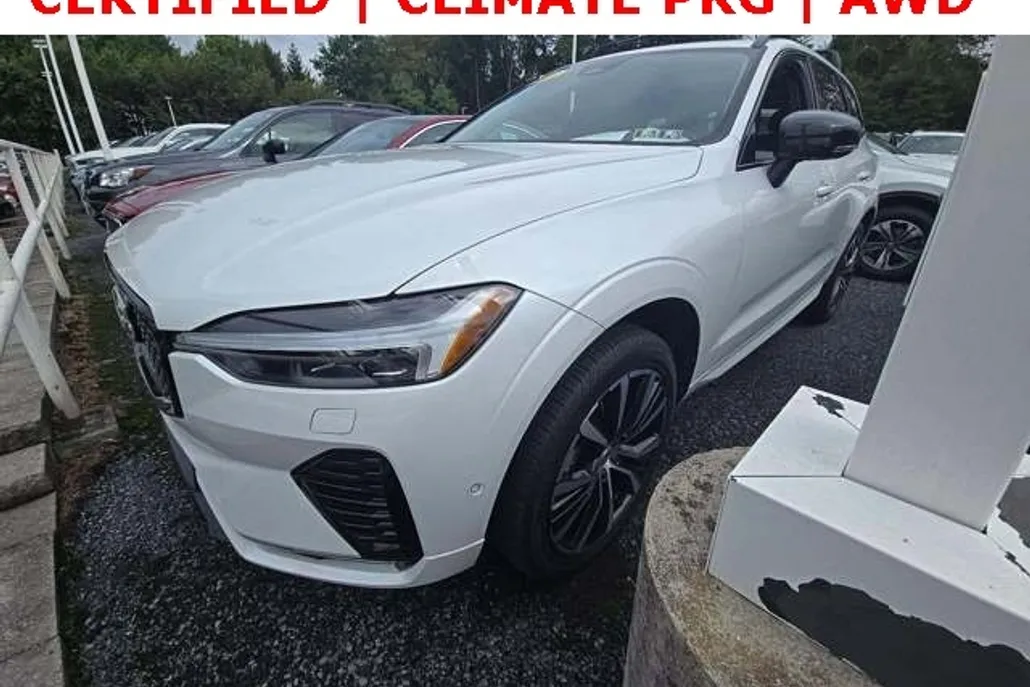 2023 Volvo XC60 B5 Plus photo 1