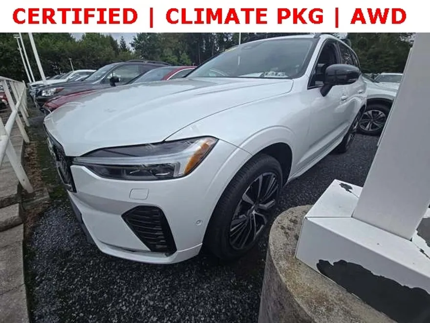 2023 Volvo XC60 B5 Plus photo 1