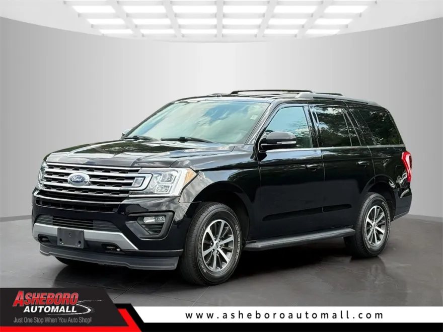 2019 Ford Expedition XLT photo 1