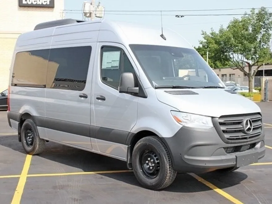 2024 Mercedes Benz Sprinter 2500 144 WB photo 1