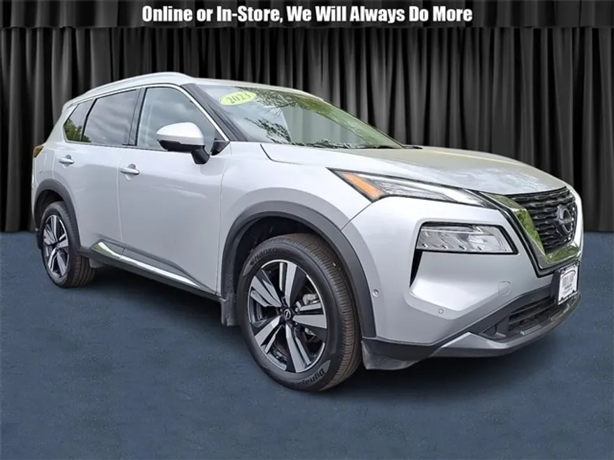 2023 Nissan Rogue SL photo 1