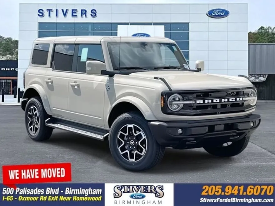 2025 Ford Bronco Outer Banks photo 1