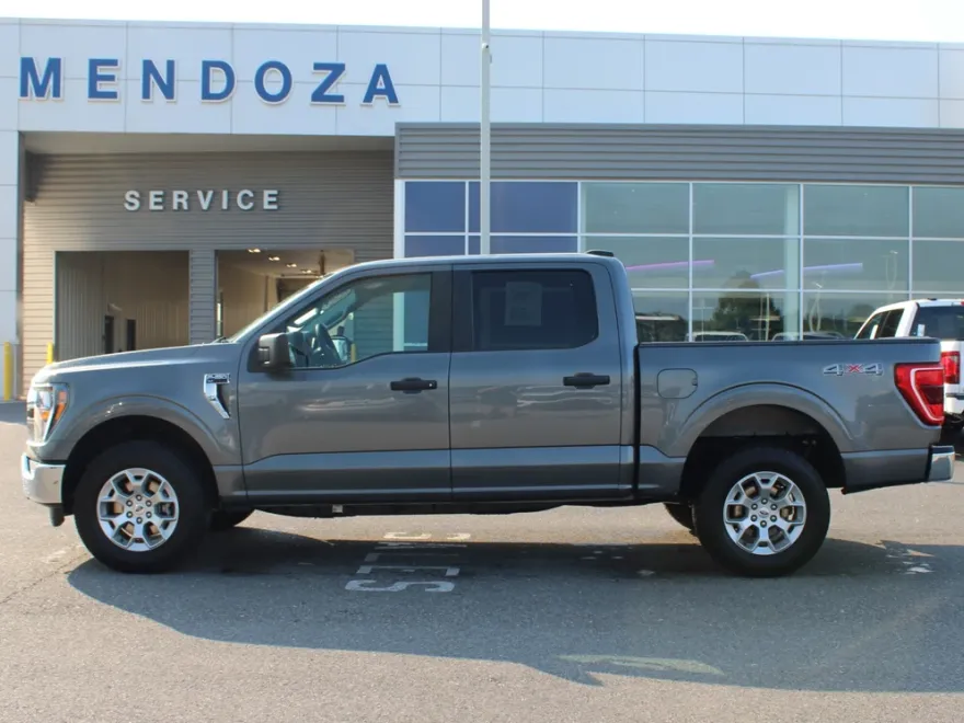 2023 Ford F-150 XLT photo 1