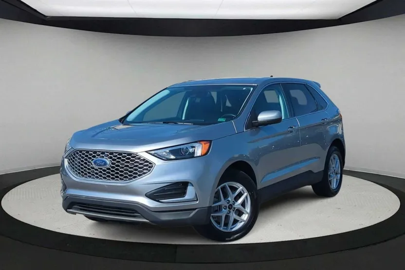 2023 Ford Edge SEL photo 1
