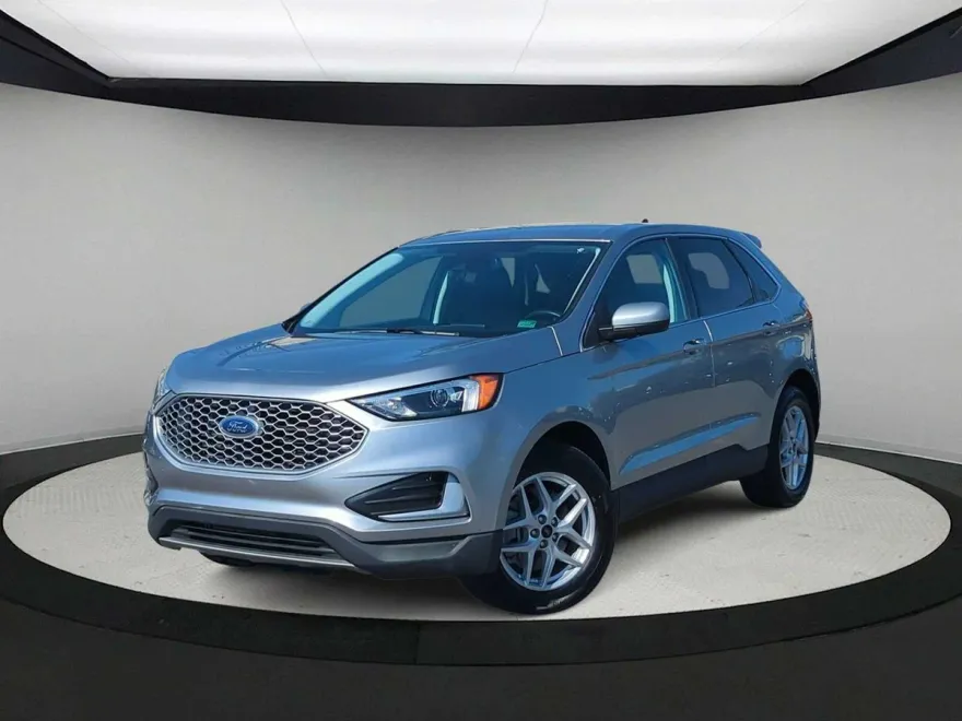 2023 Ford Edge SEL photo 1