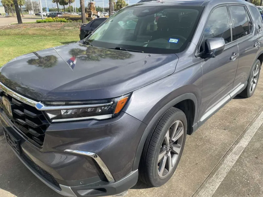 2023 Honda Pilot Elite photo 1