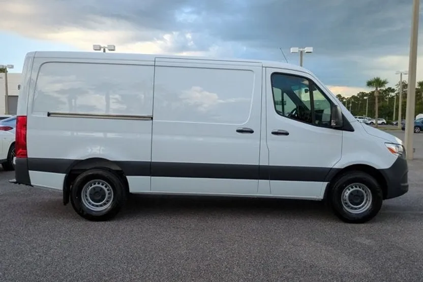 2025 Mercedes Benz Sprinter Cargo Van 2500 Standard Roof photo 1
