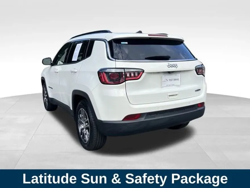 2020 Jeep Compass Latitude photo 1