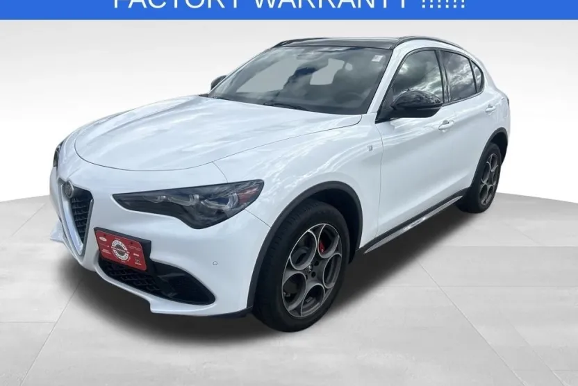 2024 Alfa Romeo Stelvio Ti photo 1
