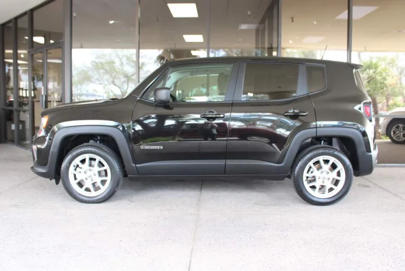 2023 Jeep Renegade Latitude Upland photo 1